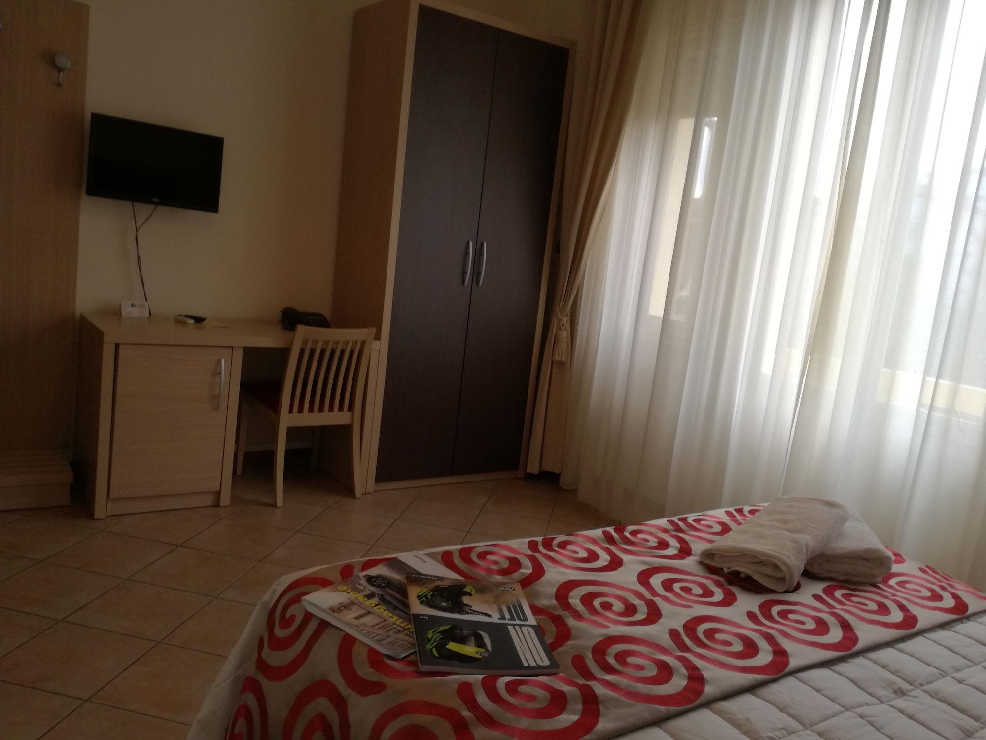 Hotel Playa Viareggio Buitenkant foto