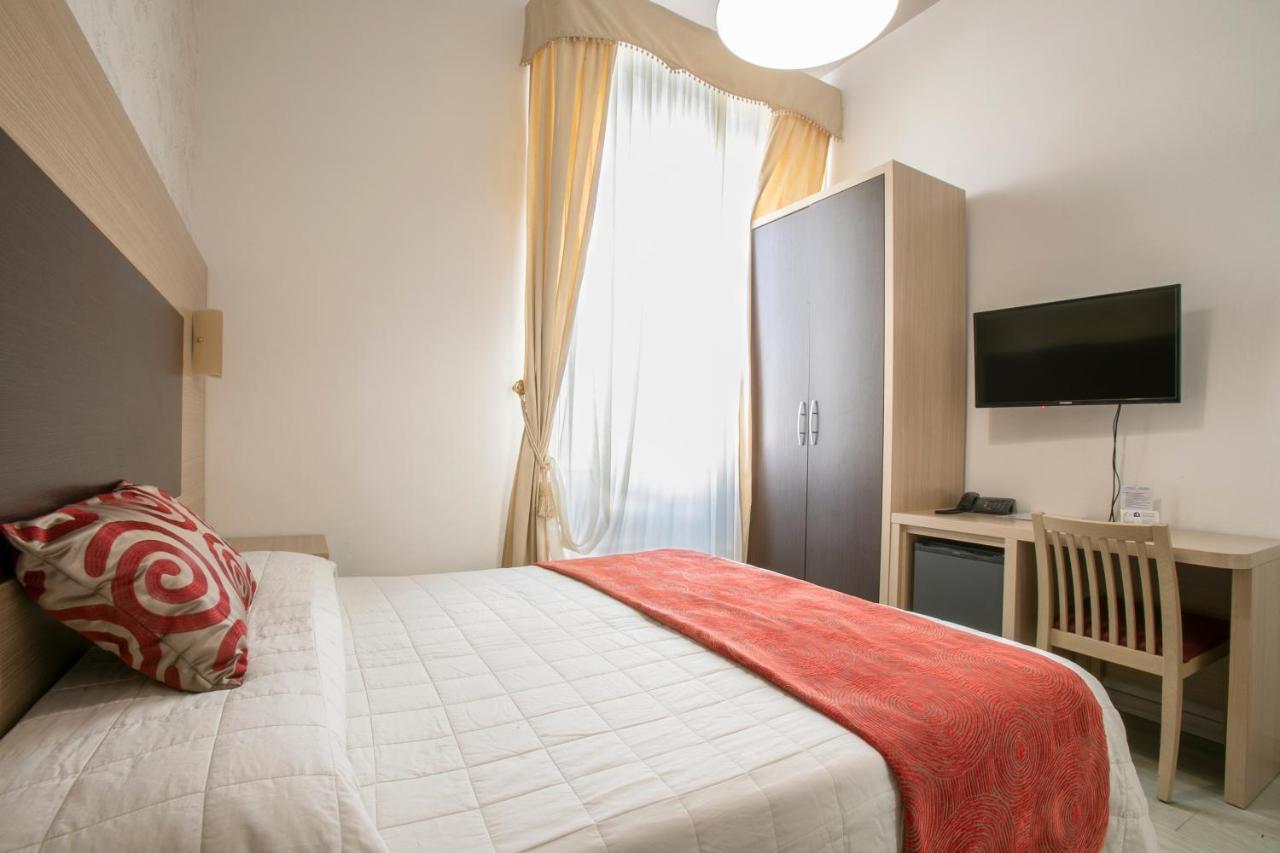 Hotel Playa Viareggio Buitenkant foto