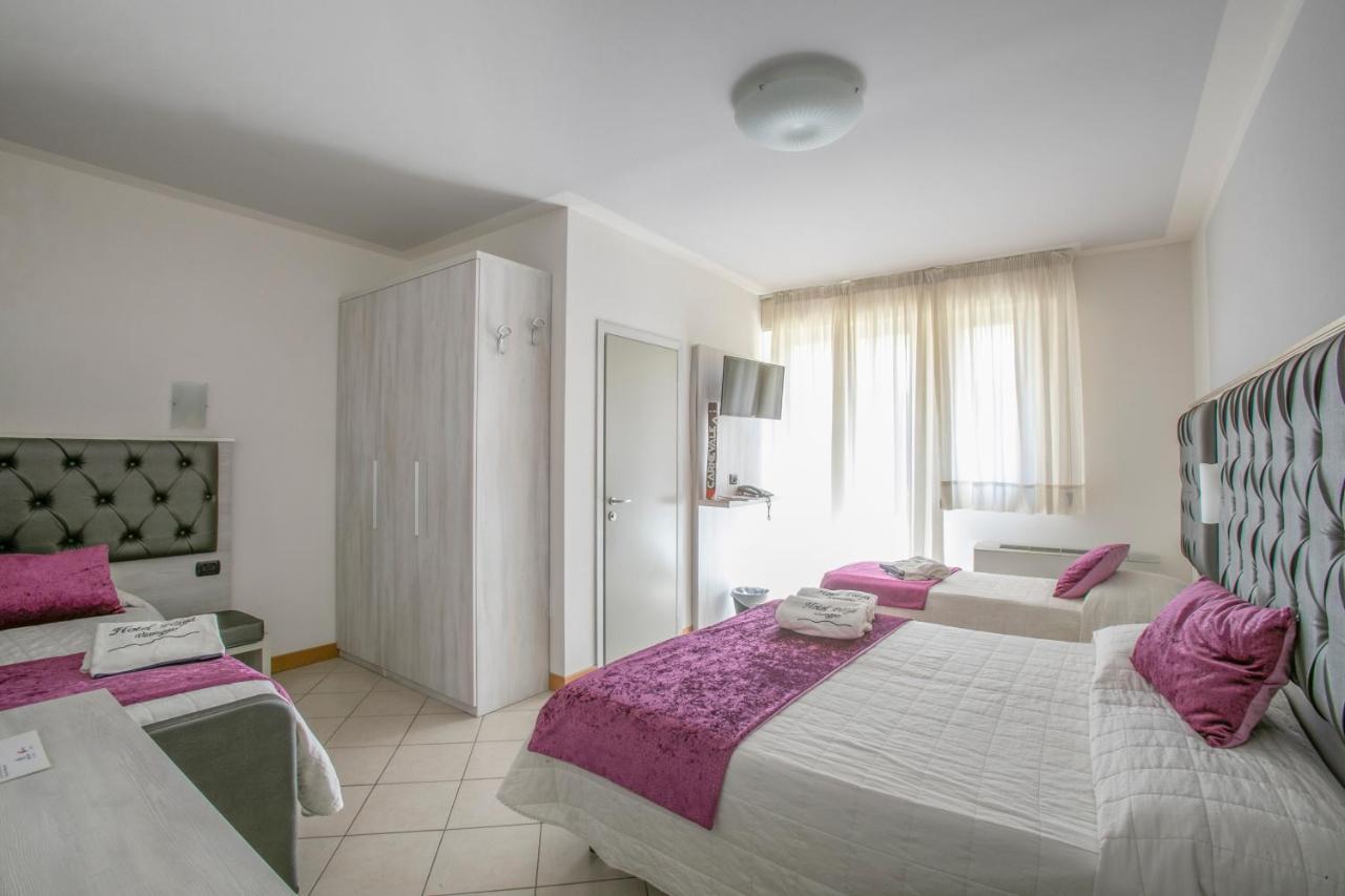 Hotel Playa Viareggio Buitenkant foto