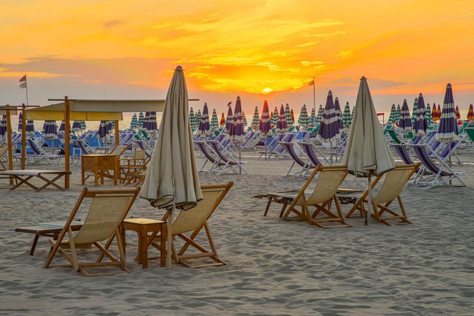 Hotel Playa Viareggio Buitenkant foto