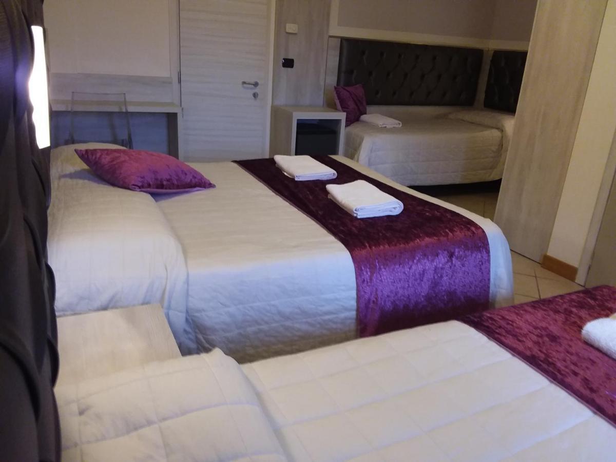 Hotel Playa Viareggio Buitenkant foto